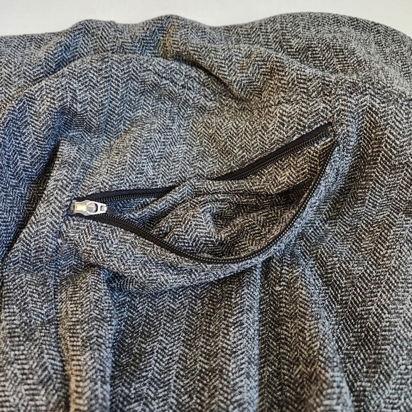 Chico's Zenergy herringbone leggings gray stretchy zippered pockets gray 3 16 XL - Picture 8 of 13